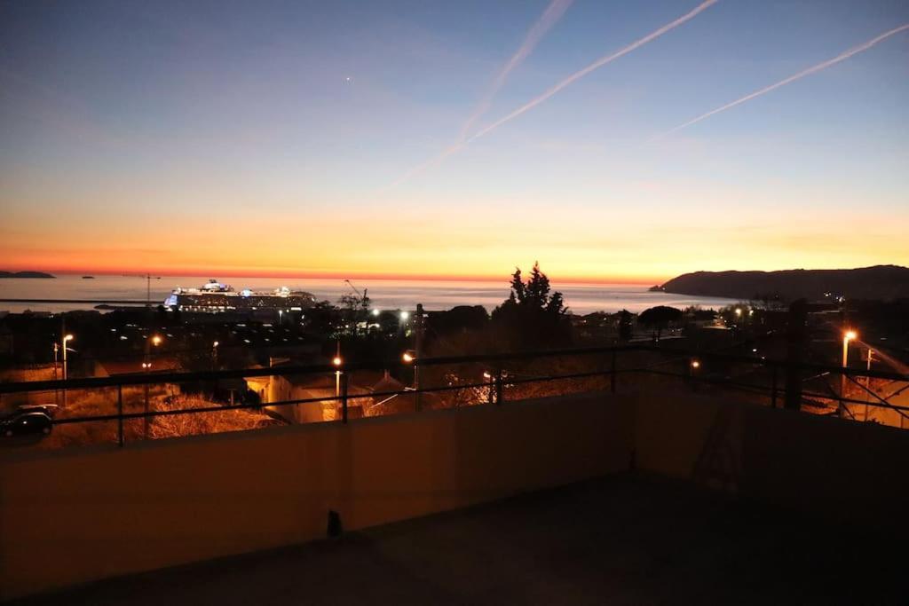 Estaque Cozy Nest With A Magical View Of The Sea