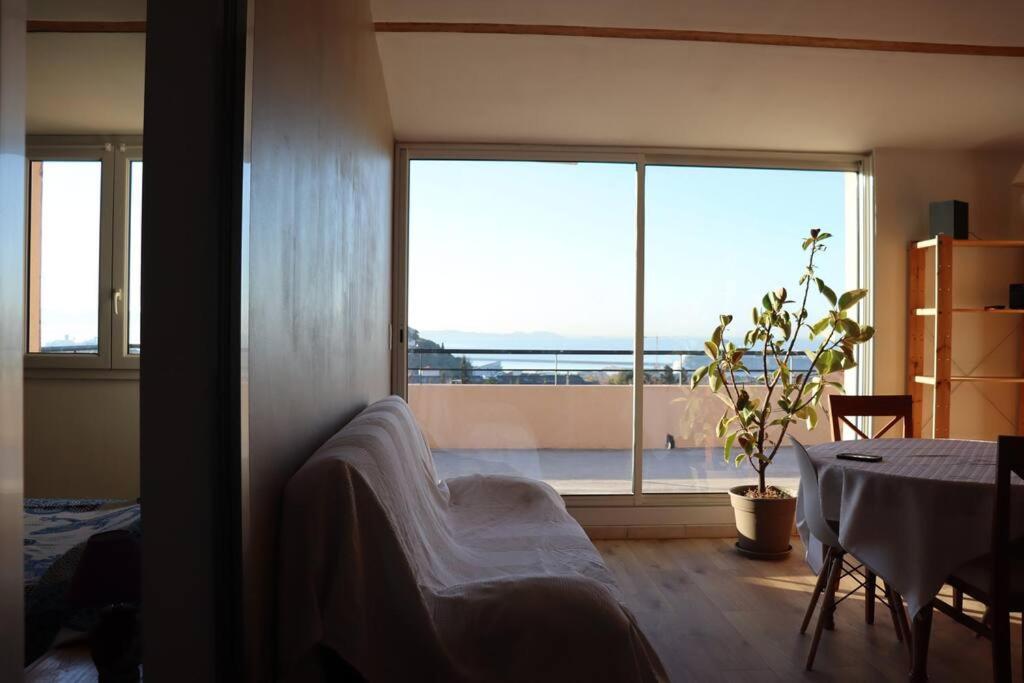 Estaque Cozy Nest With A Magical View Of The Sea Marseille